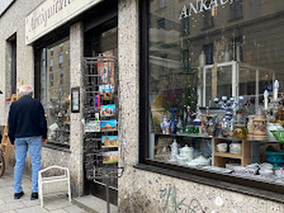 Antiquitäten & Kuriositäten