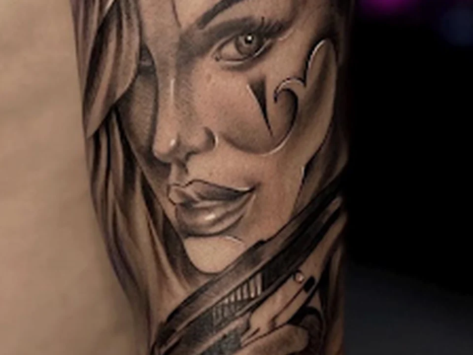 BABA INK Tattoo & Piercing im PEP Einkaufscenter