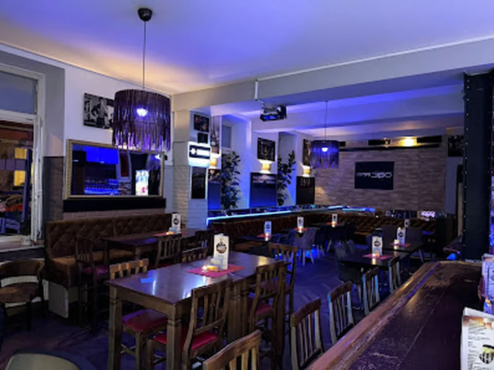 Bar 360 ° Cocktail Lounge
