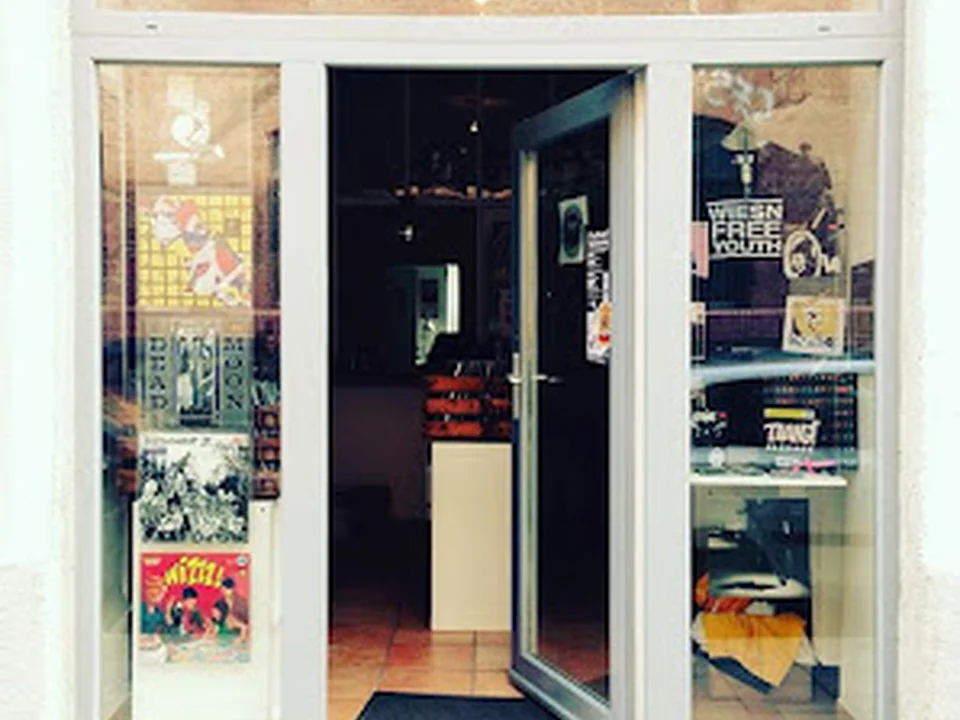 BLACK WAVE RECORDS
