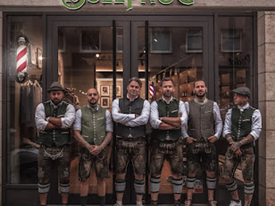 Foto de BULLFROG Barbershop