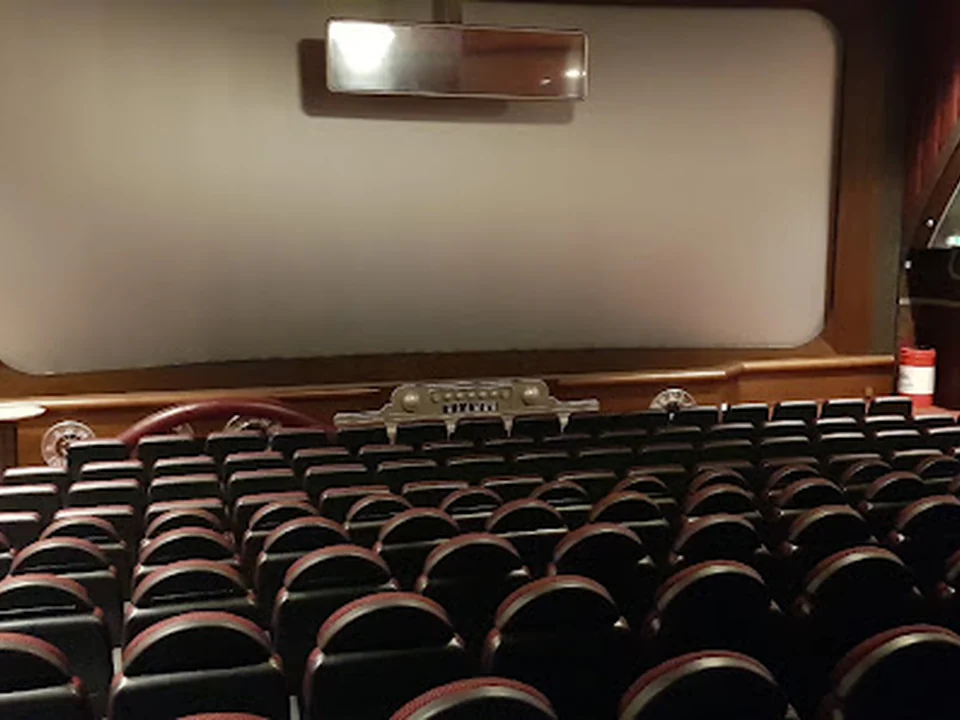 Cadillac & Veranda cinema