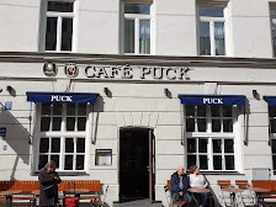 Café Puck