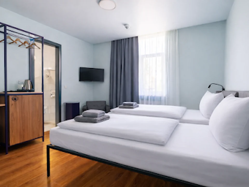 Das Schreder Hotel - Munich Free Parking