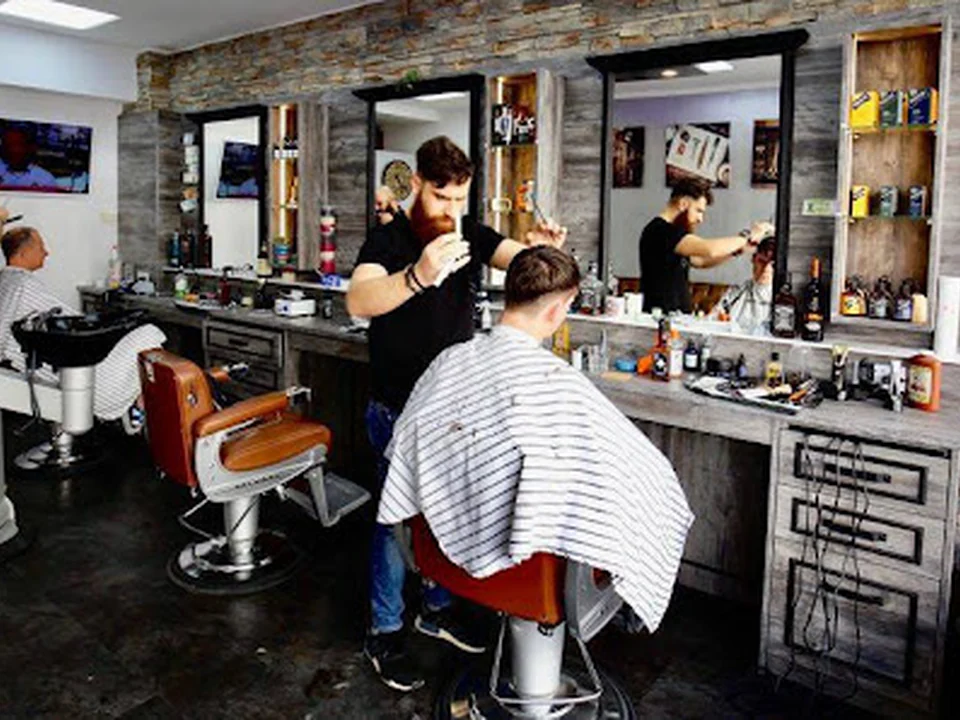 Dilon & Sam - Die Barbiere(Barbershop)