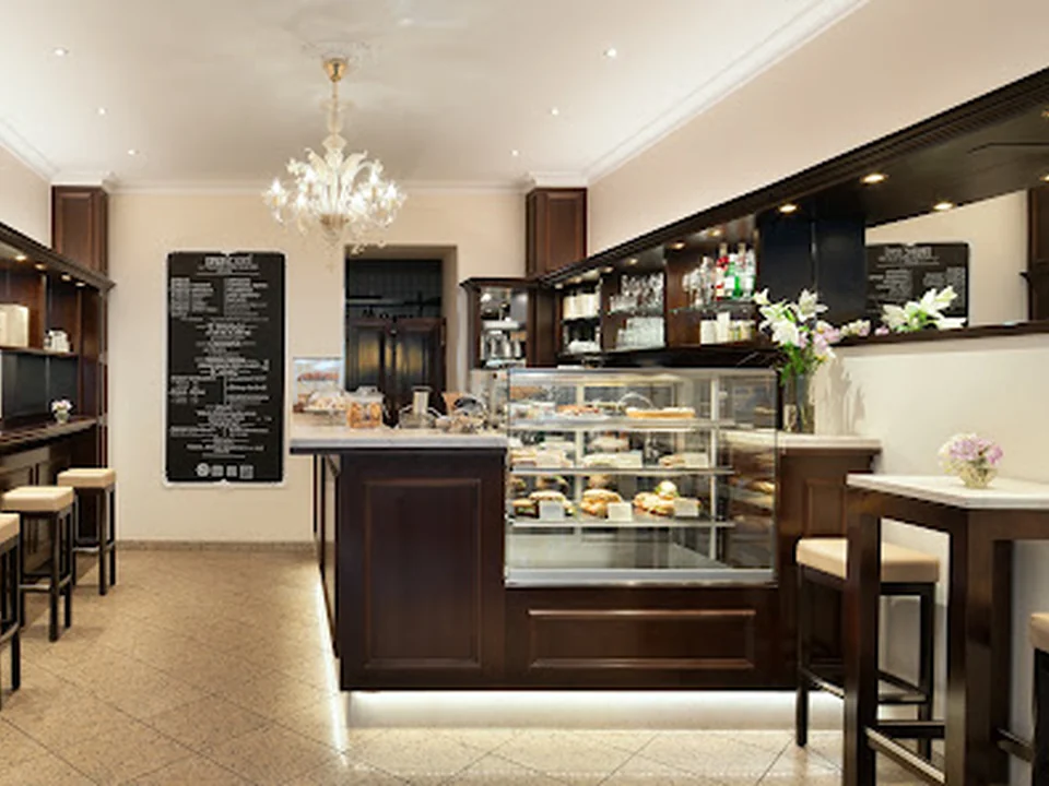 Dinatale Cafe