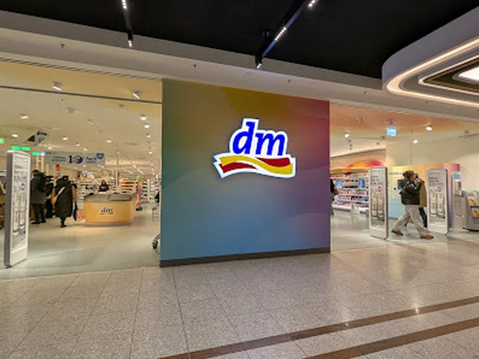 dm