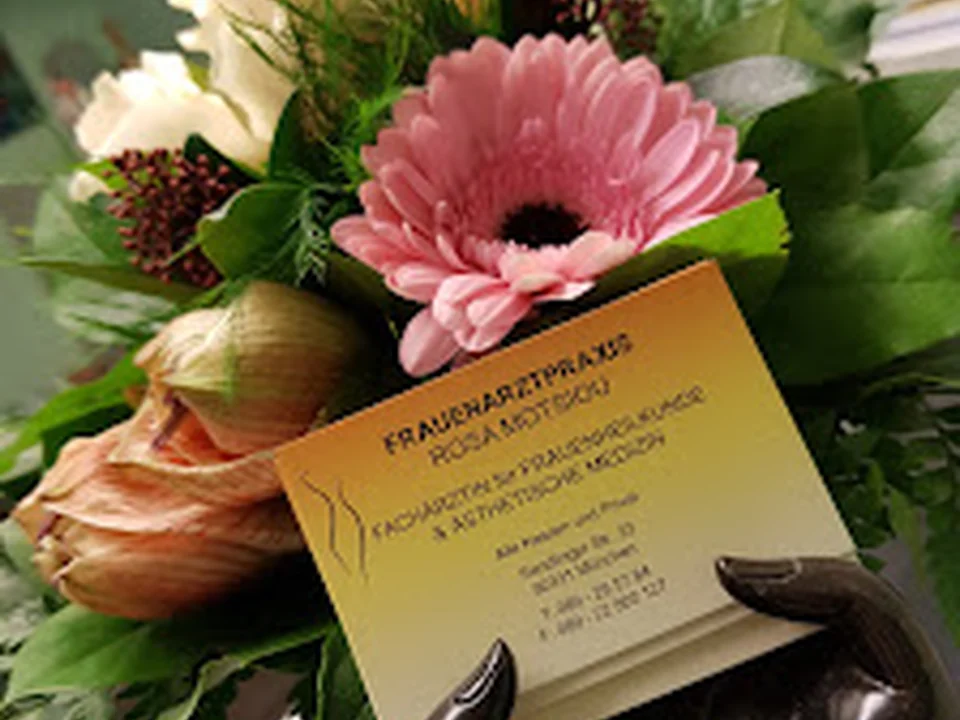 Fachärztin für Frauenheilkunde Rosa Motsiou - München