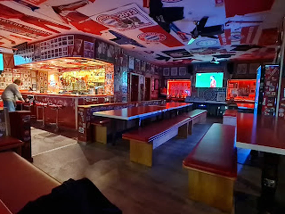 Fan Arena, Der Rot-Weiße Fan Treff