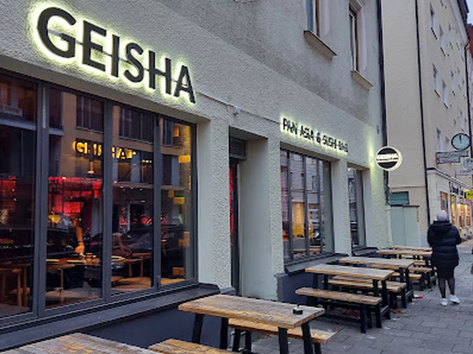 Geisha Pan Asia & Sushi Bar