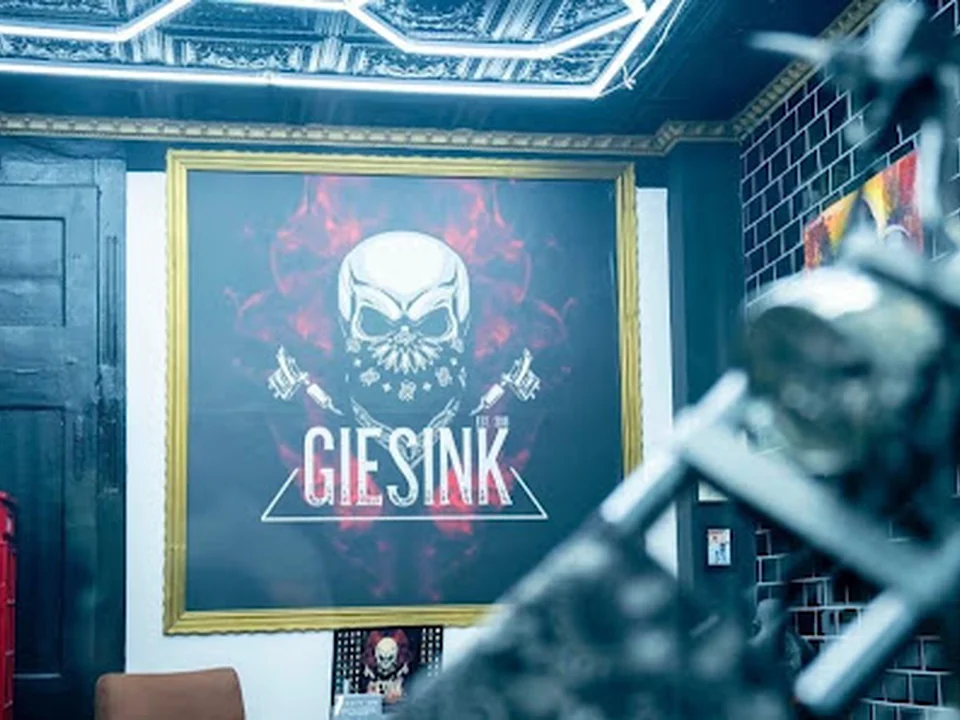 GIESINK I TATTOO STUDIO München I TATTOOS aller Art in Giesing