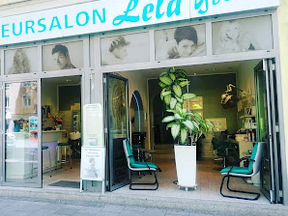 Hairdresser Lela & Yvonne