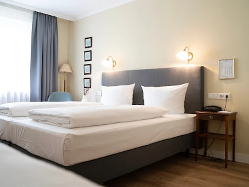 Hotel Altmünchen by Blattl