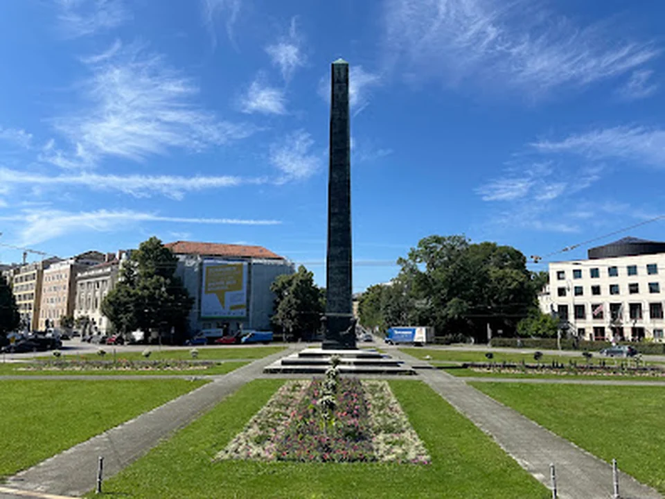 Karolinenplatz