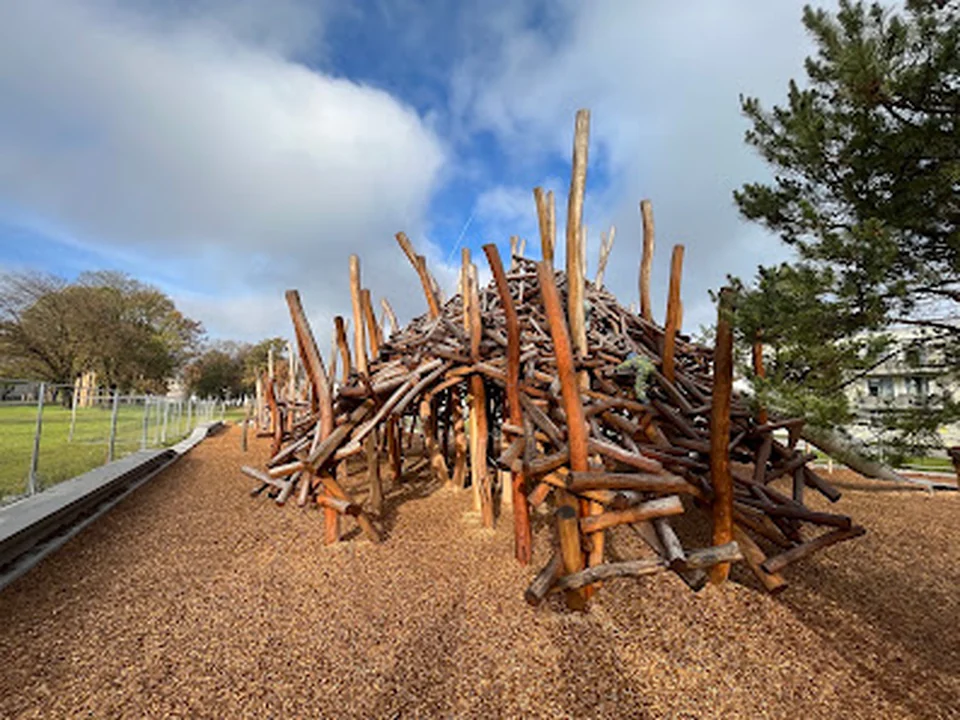 Kletterspielplatz Biberburg