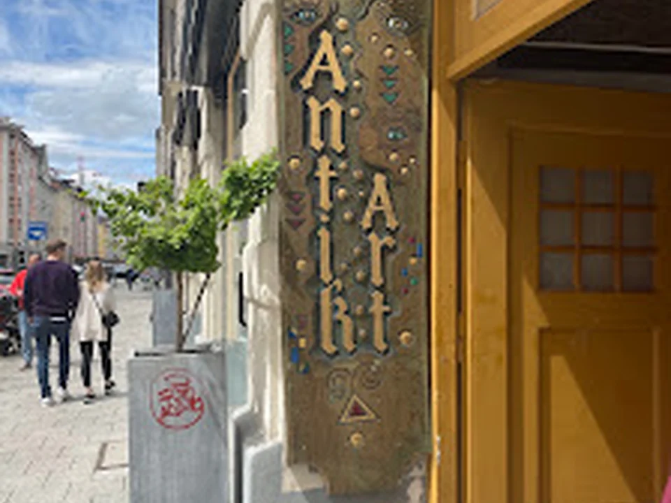 Best antique shops in Munich