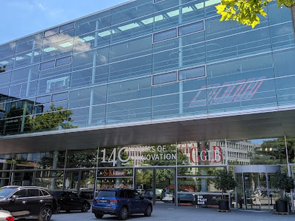 Foto de Mercedes-Benz Niederlassung München