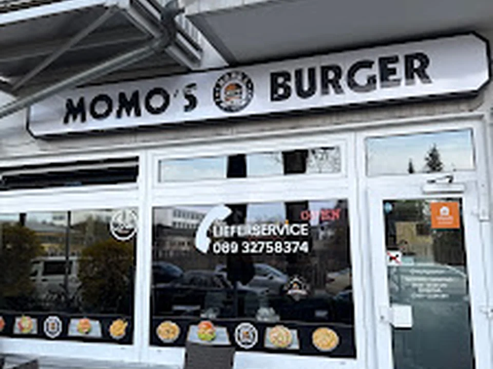 Momos Burger