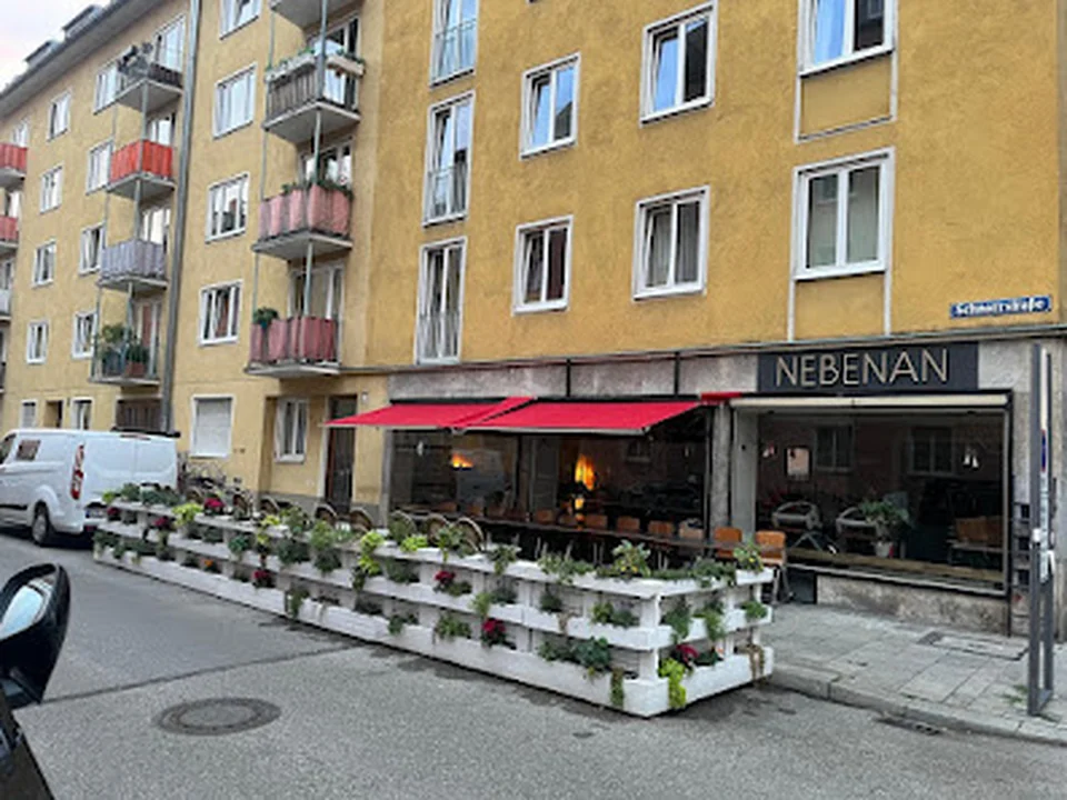 Nebenan Brunch & Bar