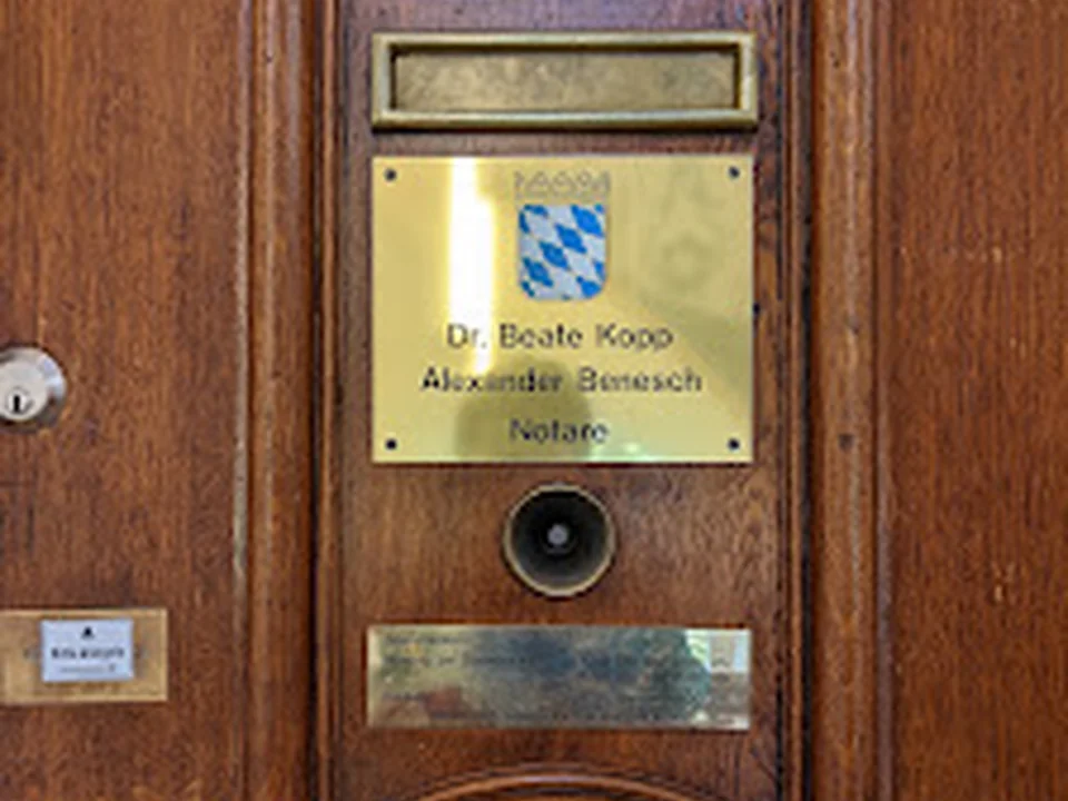 Notare Dr. Beate Kopp & Alexander Benesch