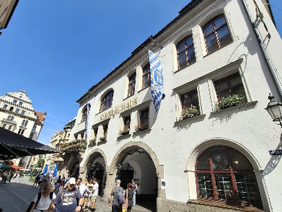 Platzl