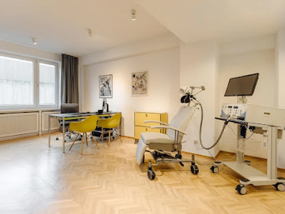Psychiatrie am Stachus - Dr. med. Dr. med (univ.) Tilmann Bunse