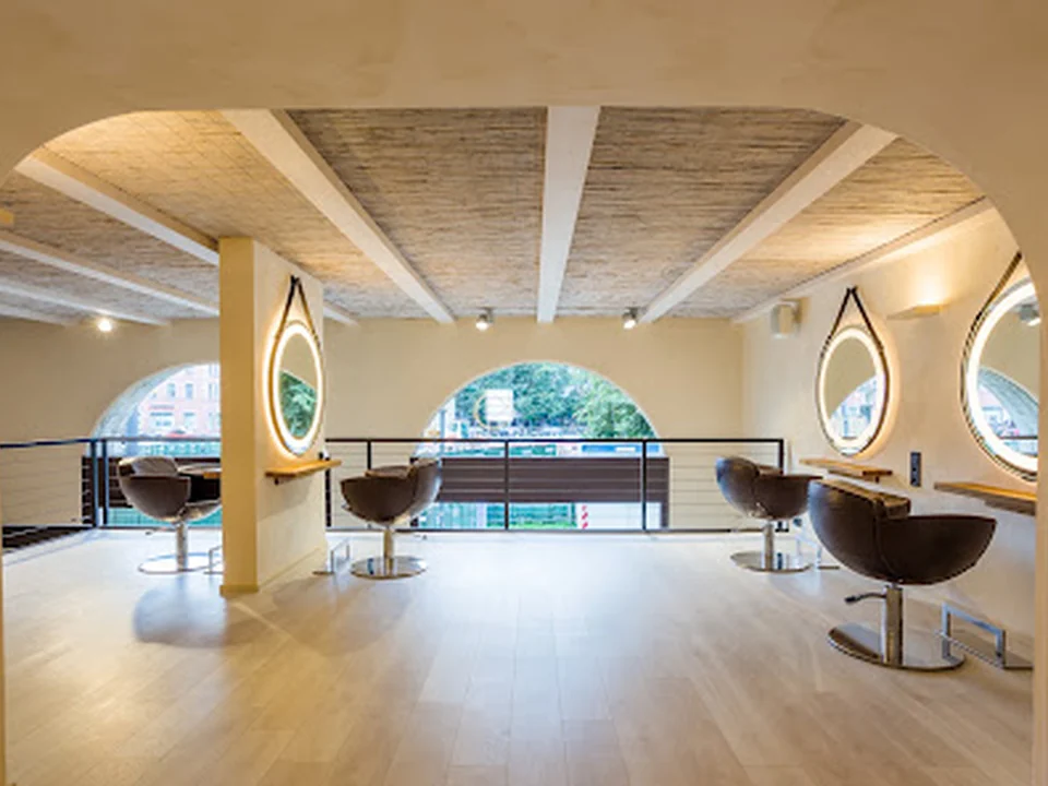Puro Hairdressers Munich