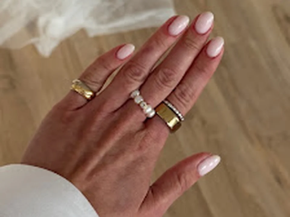 Foto de Russische Maniküre | Pediküre - Fußpflege | Augenbrauen | Wimpernlifting - HOUSE OF DEEVA