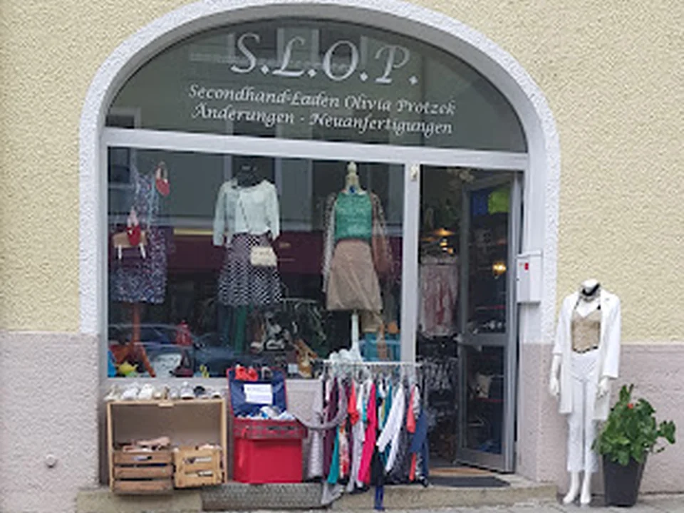 S.L.O.P. Secondhandladen Olivia Protzek