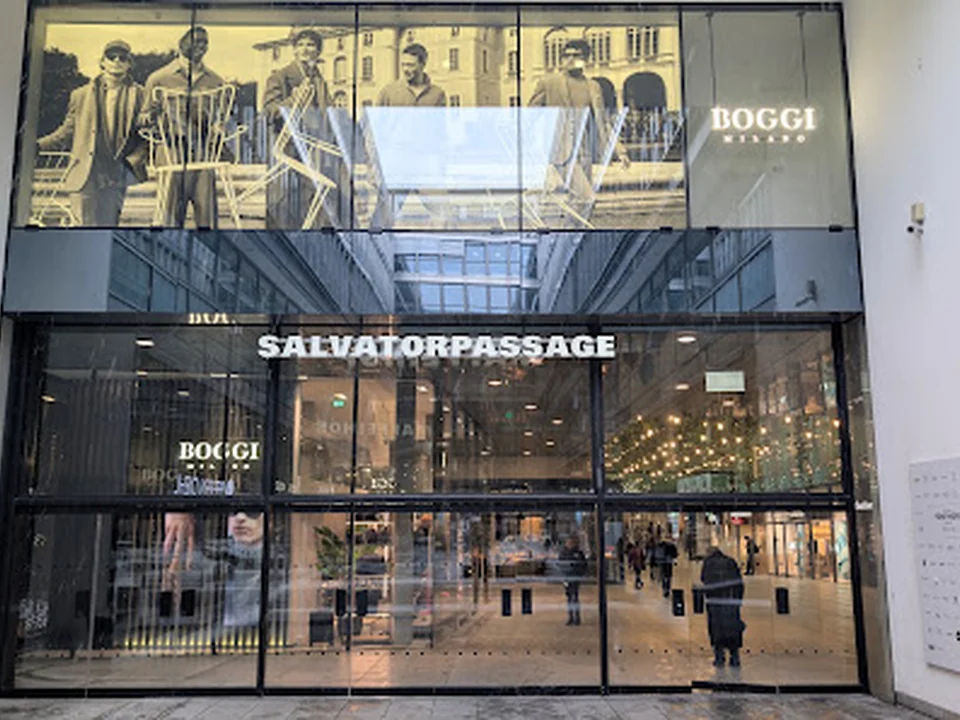 Salvatore Passage