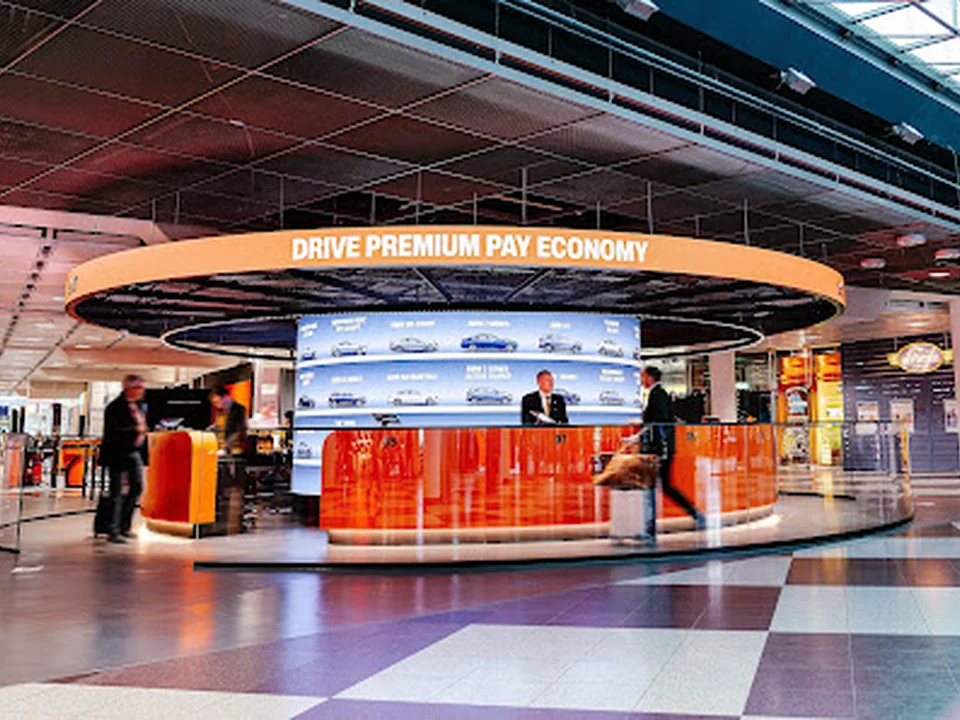 Foto de SIXT Autovermietung München Flughafen