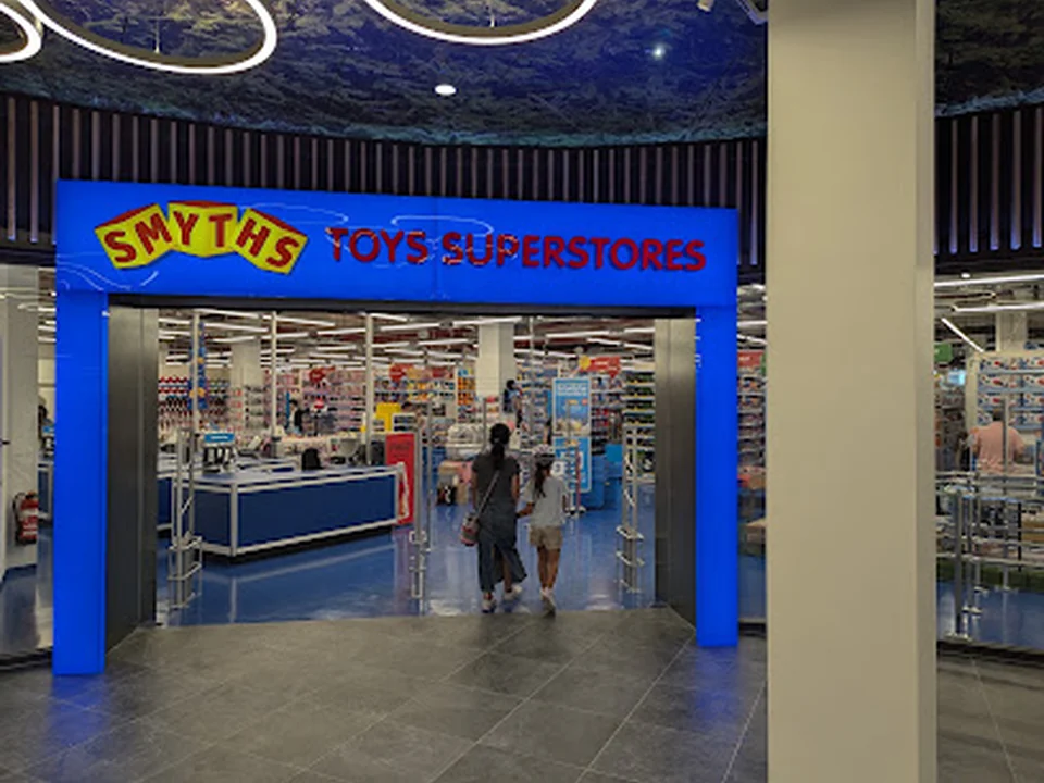 Smyths Toys Superstore München-Freiham