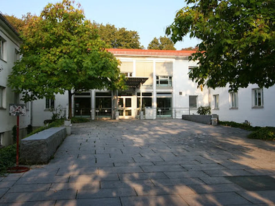 University Library of LMU - English Garden Library