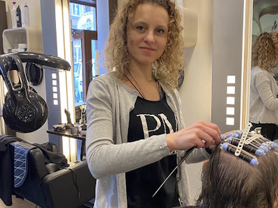 X-Hair Hairdressers Munich
