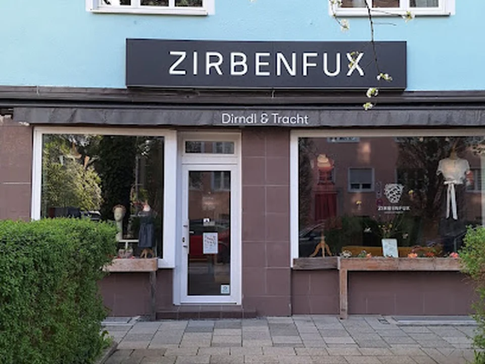 Zirbenfux Dirndl & Tracht