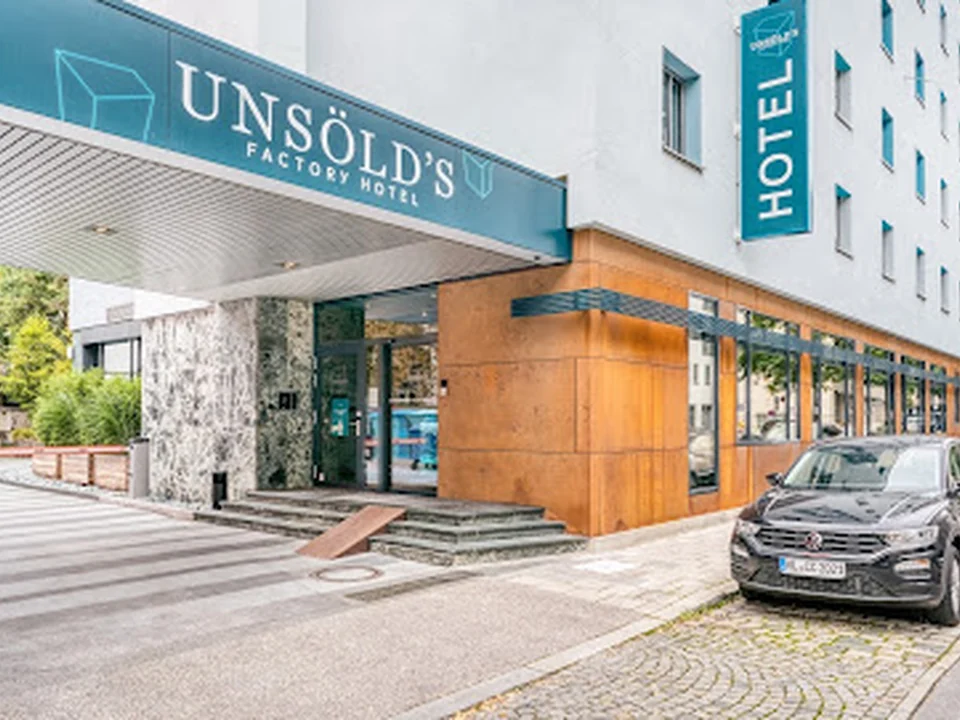 Unsöld's Factory Hotel, Munich