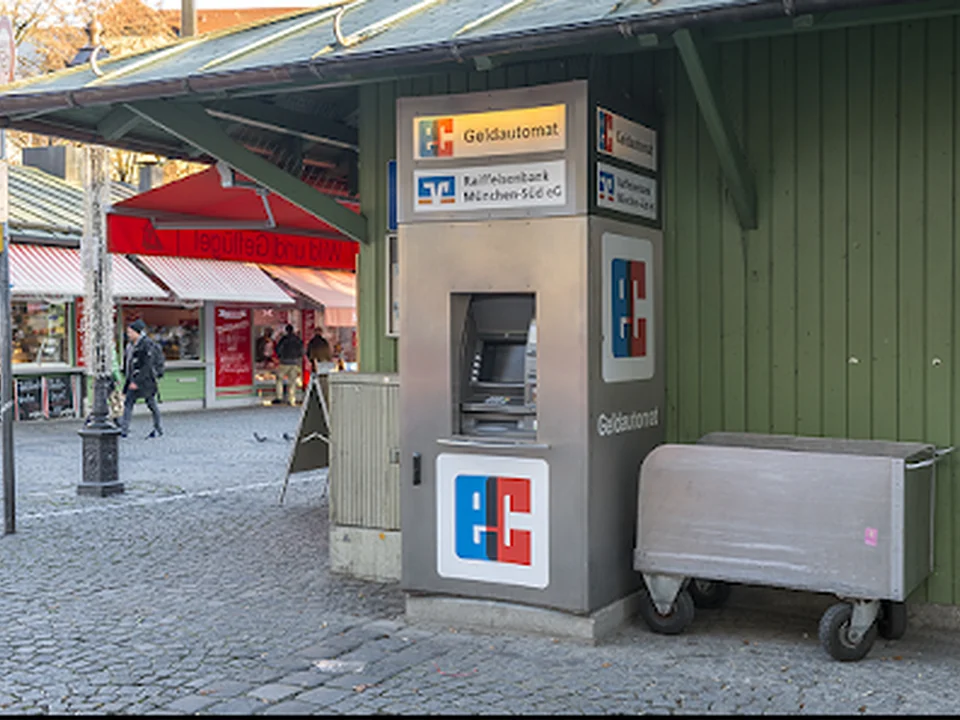 Geldautomat Raiffeisenbank München Süd eG, Munich