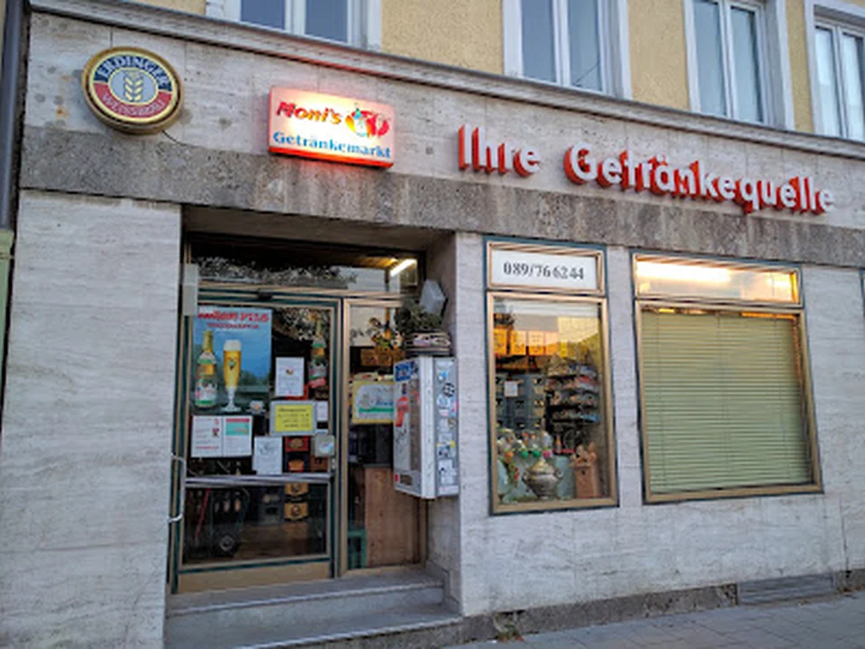 Getränkequelle am Schlachthof (ehem. Monis Getränkemarkt), Munich
