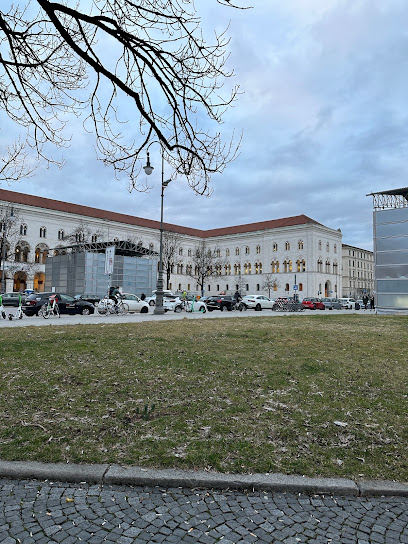 Universität München