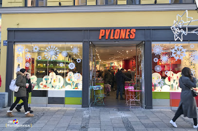 Pylones