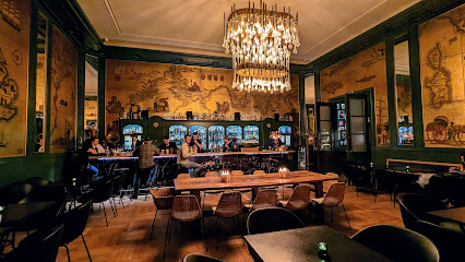 Die Goldene Bar