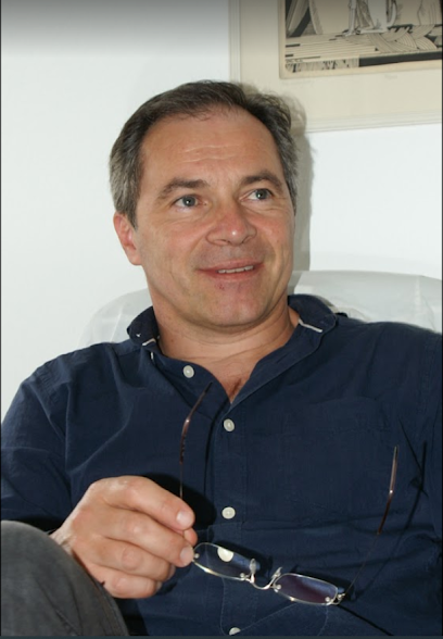 Dr. med. Zoltan Neppel